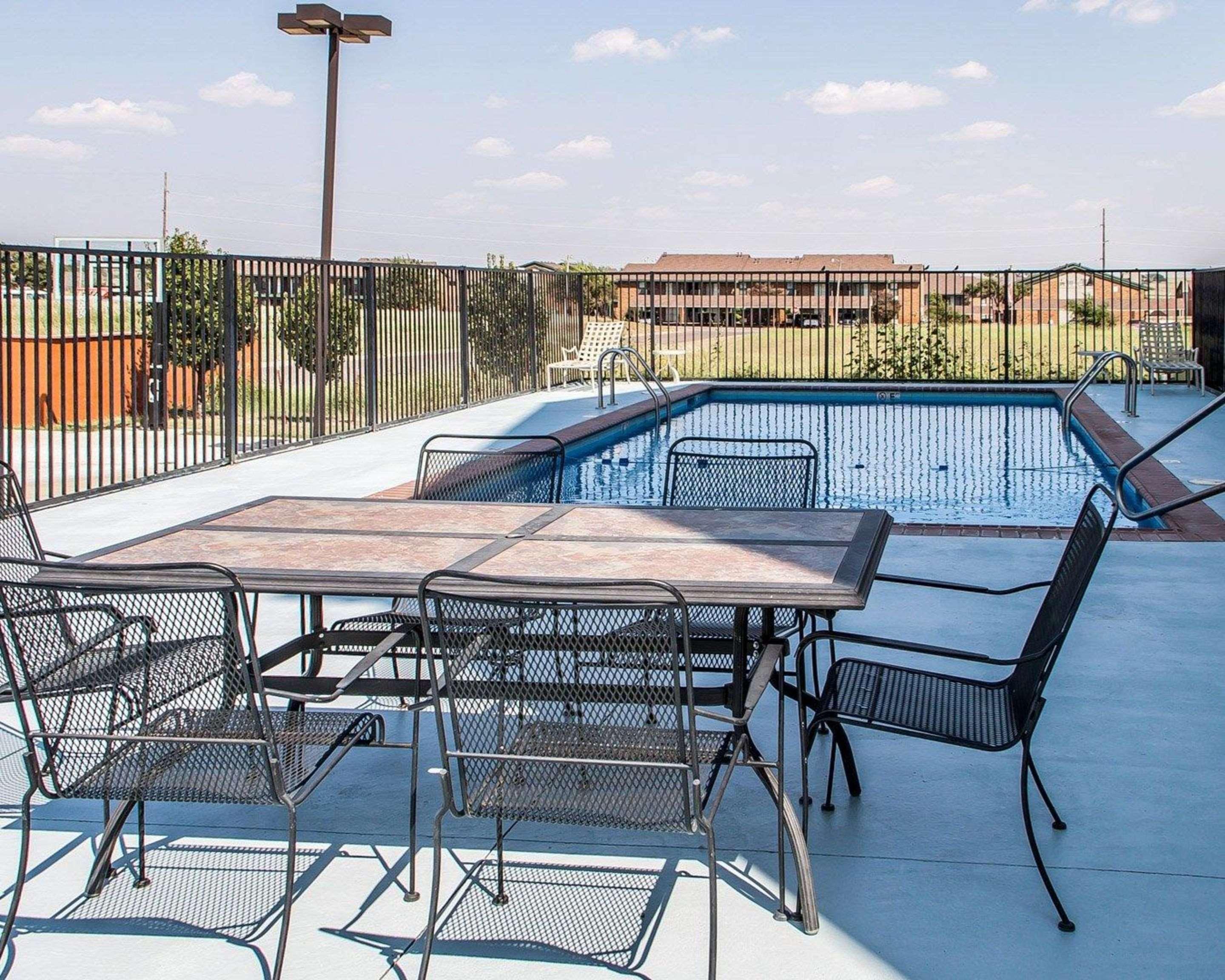 אלק סיטי Comfort Inn & Suites מראה חיצוני תמונה