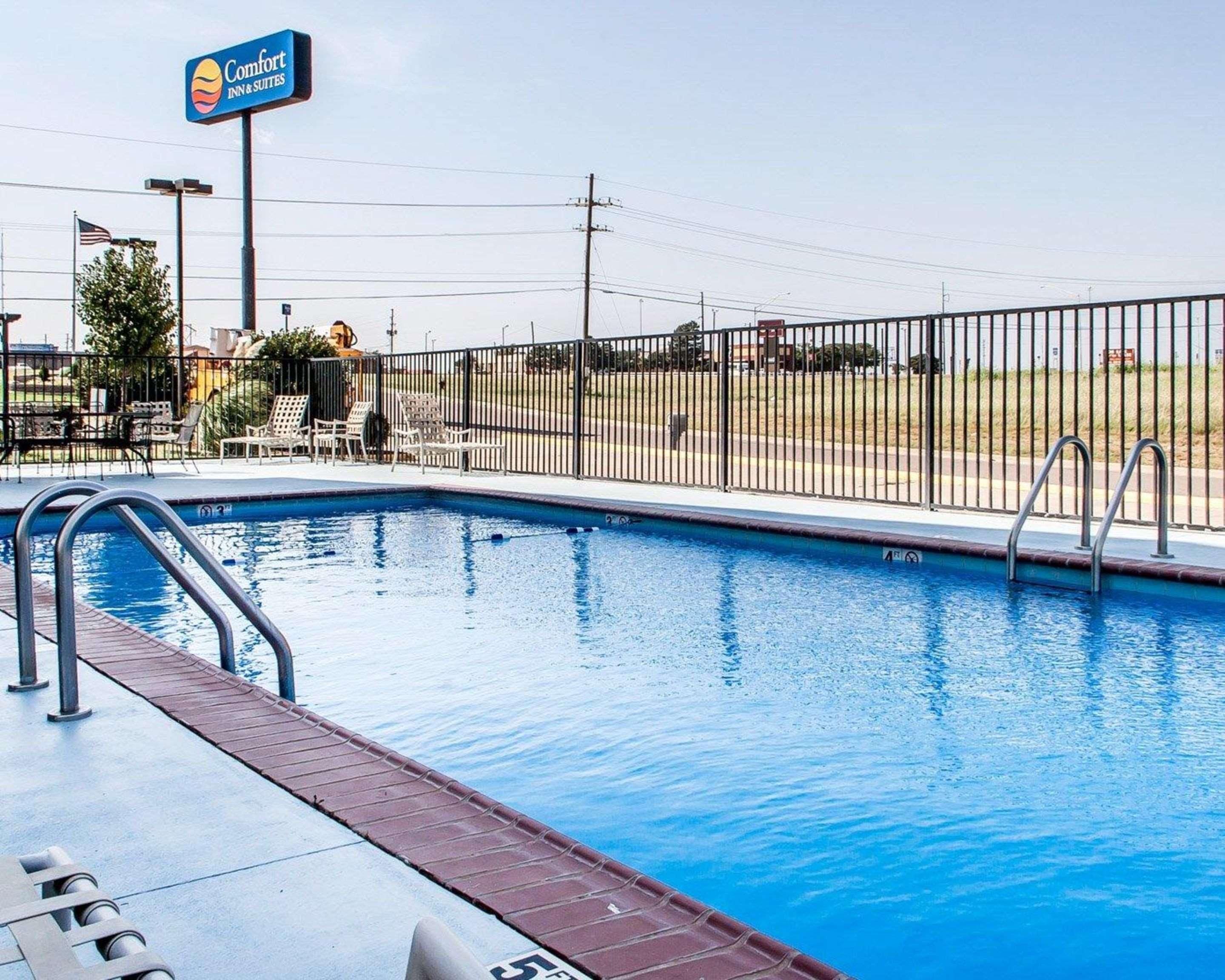 אלק סיטי Comfort Inn & Suites מראה חיצוני תמונה