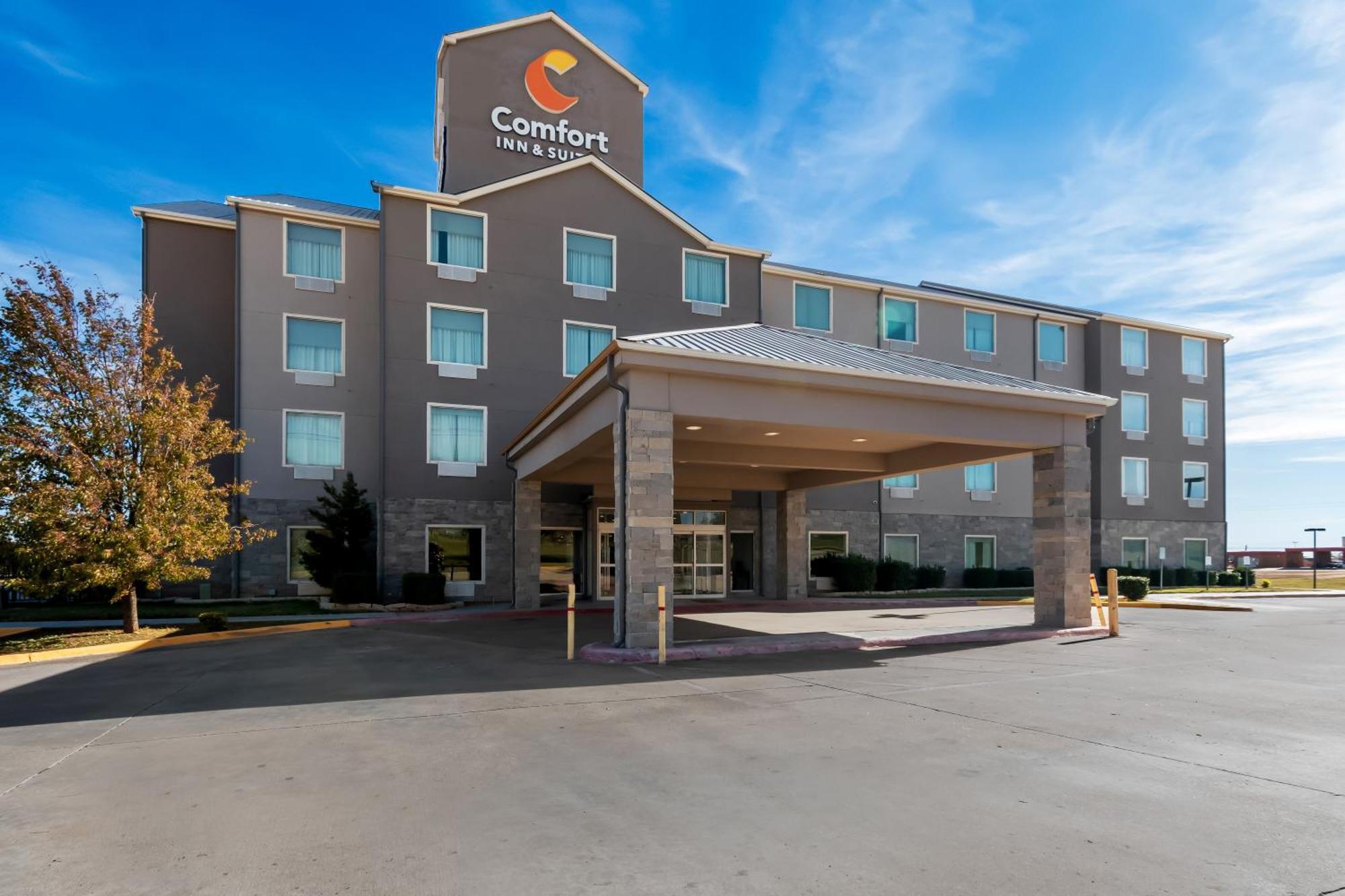 אלק סיטי Comfort Inn & Suites מראה חיצוני תמונה