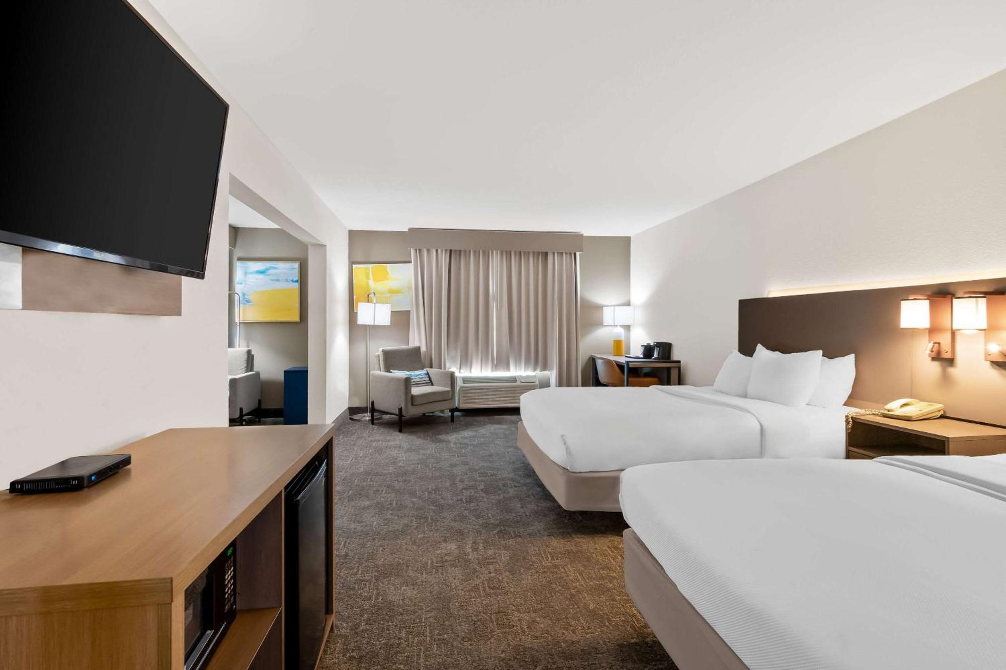 אלק סיטי Comfort Inn & Suites מראה חיצוני תמונה