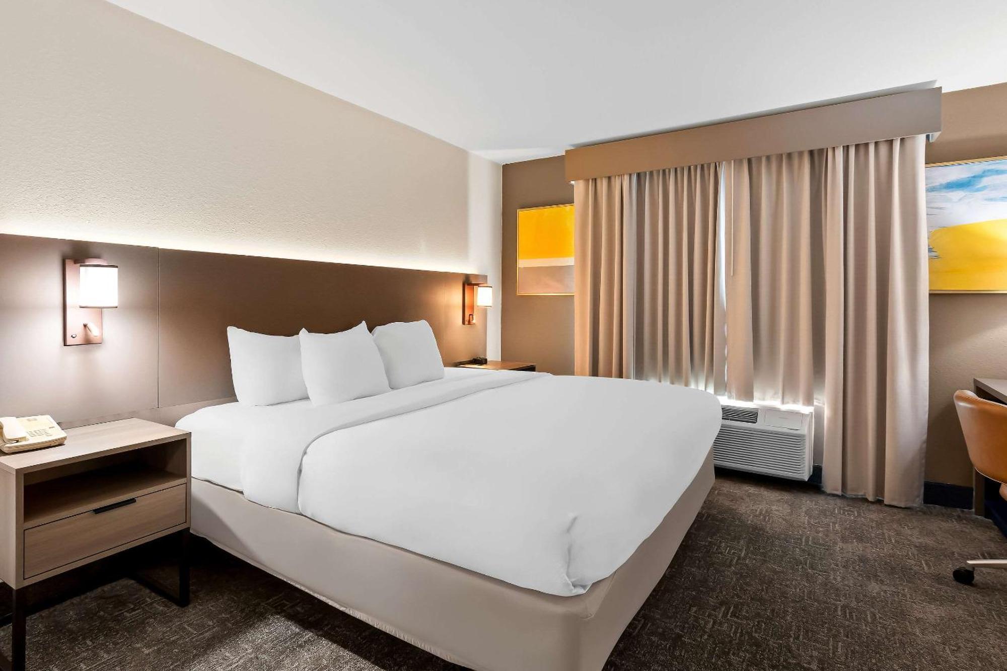 אלק סיטי Comfort Inn & Suites מראה חיצוני תמונה