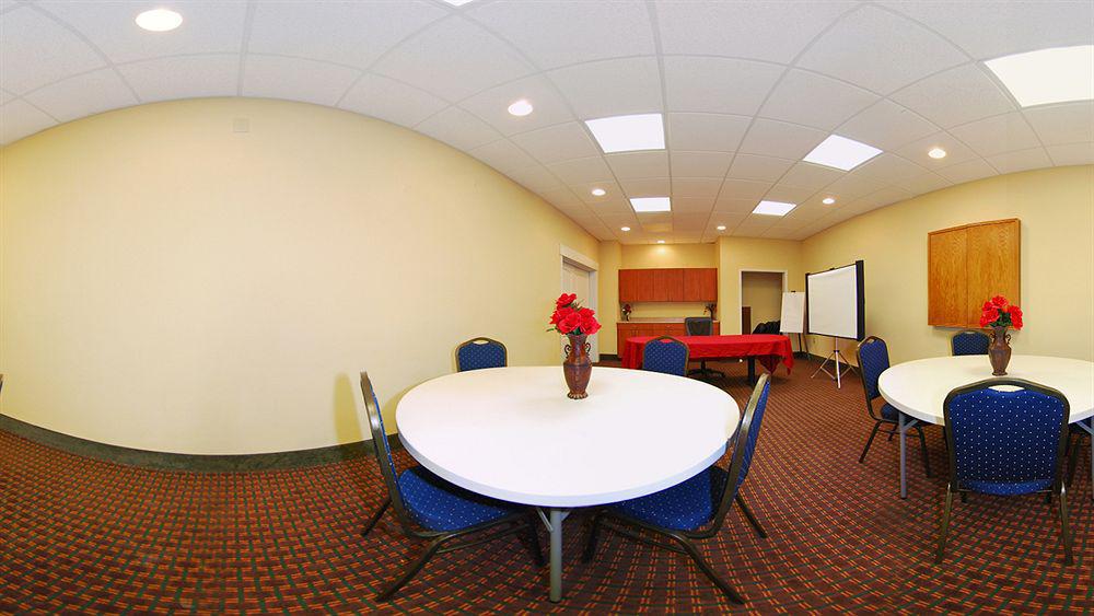 אלק סיטי Comfort Inn & Suites מראה חיצוני תמונה